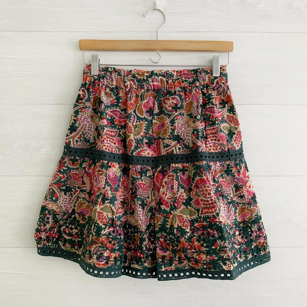 NWT Jennifer & Gray - Green Paisley tiered full pull on skirt, S